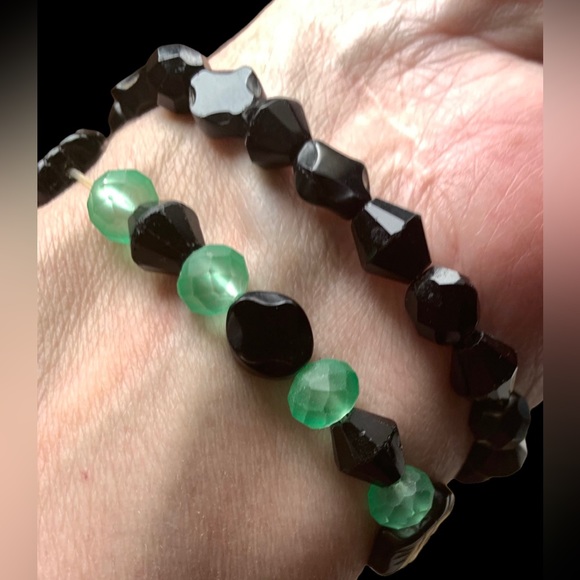 Gorgeous Black & Green Tribal Beaded Stretch Bracelet Unisex Mens or Women’s - Picture 7 of 13